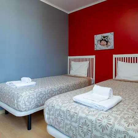 Apartment 2bdr W/ Ac & Balcony By Lovelystay Monte Gordo